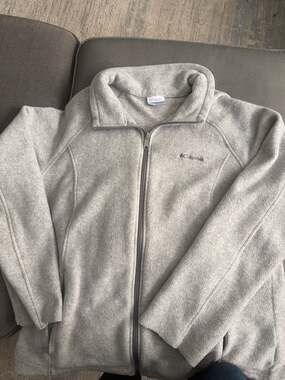 Columbia Women's Benton Springs Full-Zip Fleece Jacket in Light Gray